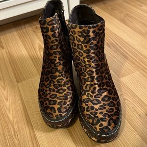 Ladies platform boots